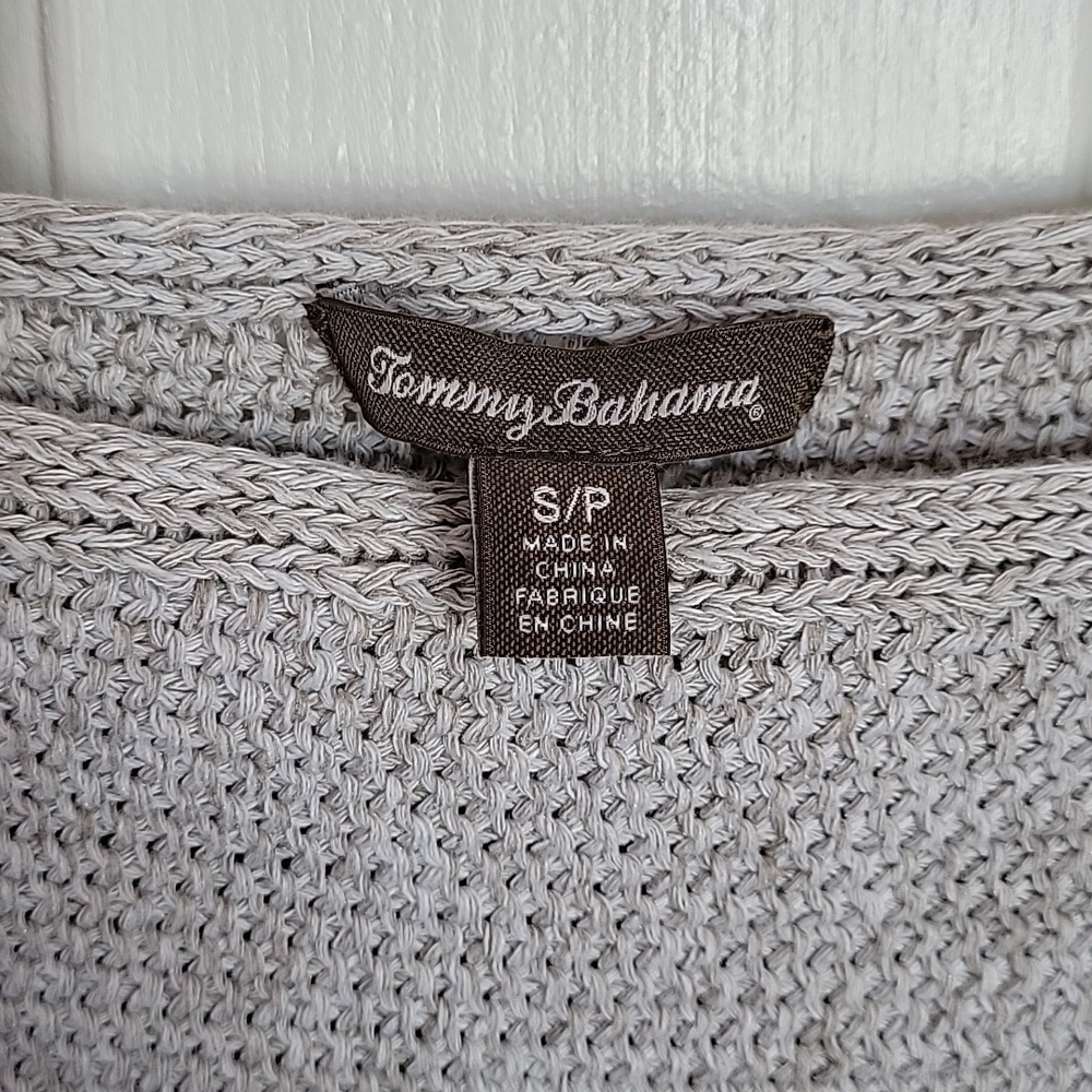 Tommy Bahama women's short sleeved sweater, tan, small. - Picture 3 of 7
